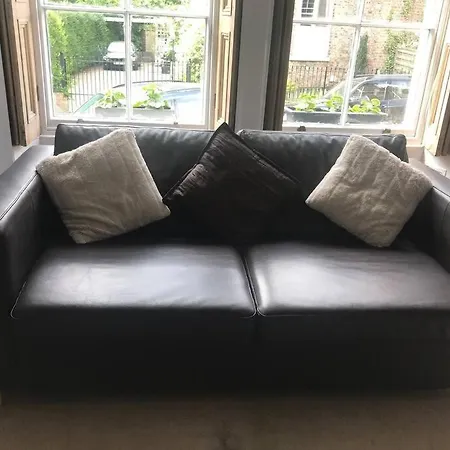 Abbotts Mews Centre *