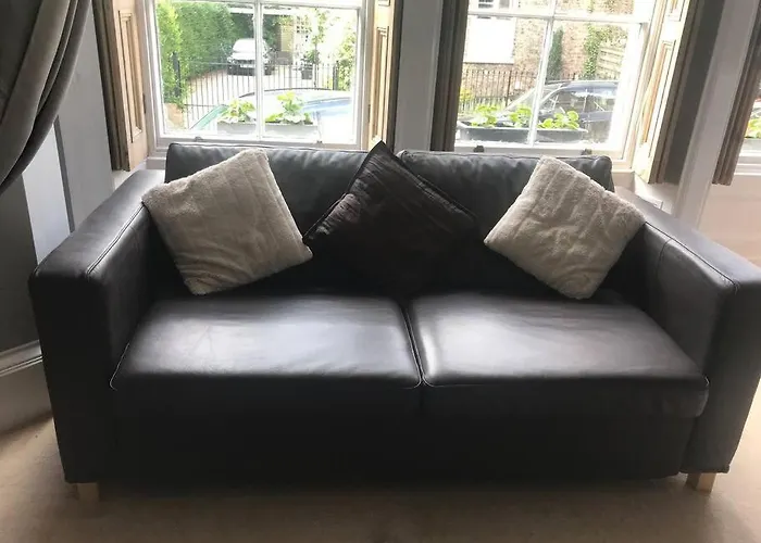 Abbotts Mews Centre *